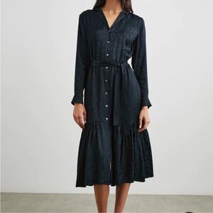 Rails Black Pleated V-Neck Long Sleeve Dress without Belt
